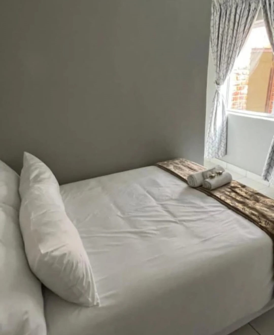 7 Bedroom Property for Sale in Quigney Eastern Cape